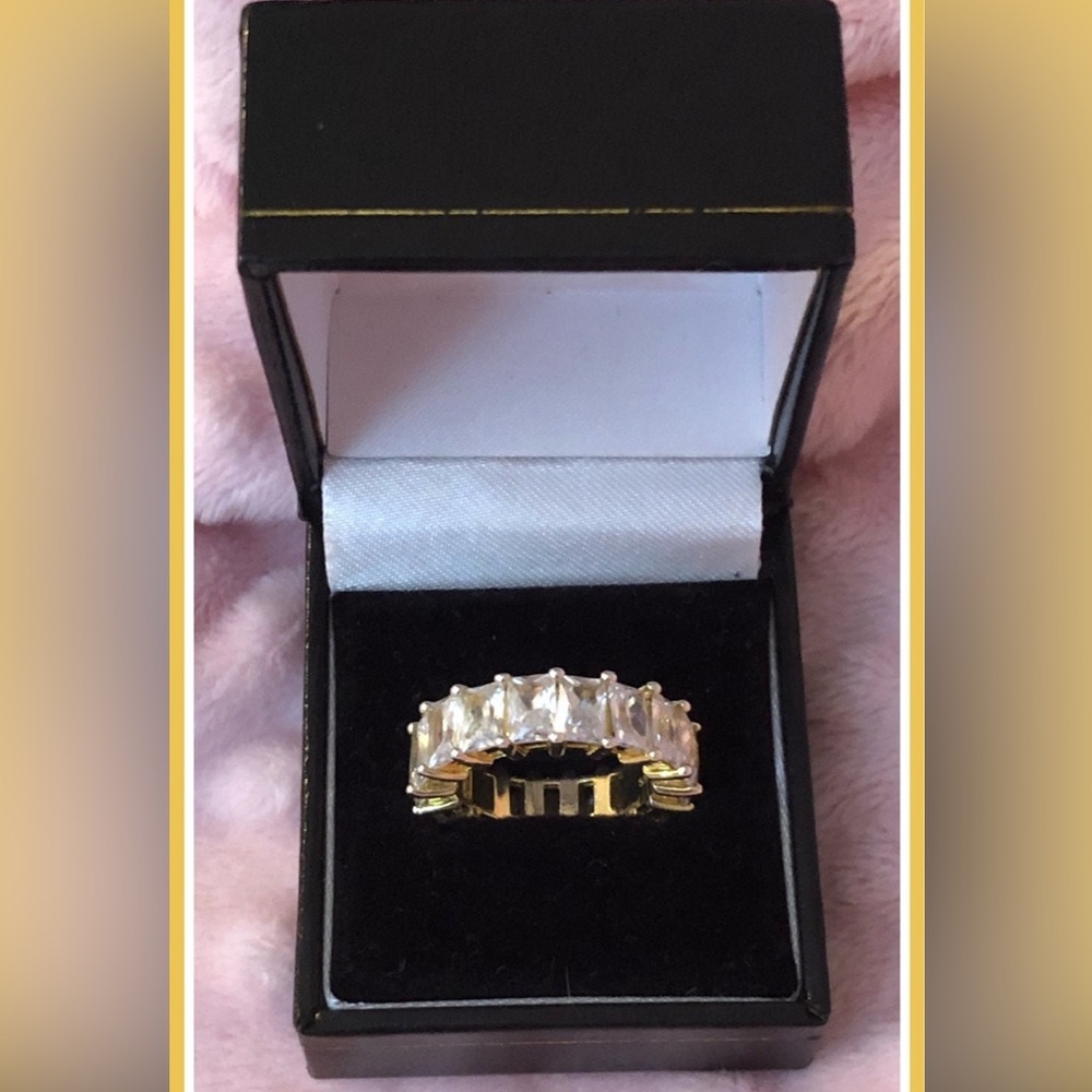 Beautiful Diamond CZ 925 Band